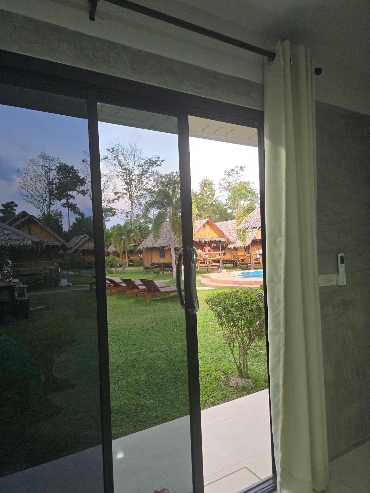Ao Nang Khao Kaeo Resort Екстериор снимка